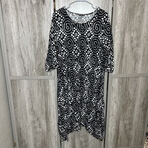 Shana Crinkled Dress Size M Asymmetric Hem Black and White Artsy Boho